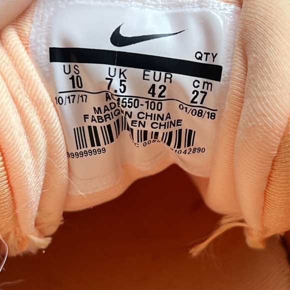 Nike Air Vapormax Plus - Picture 3 of 3